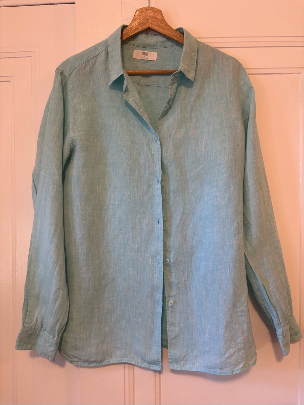 Light Aqua Linen Button-Up Shirt from Uniqlo